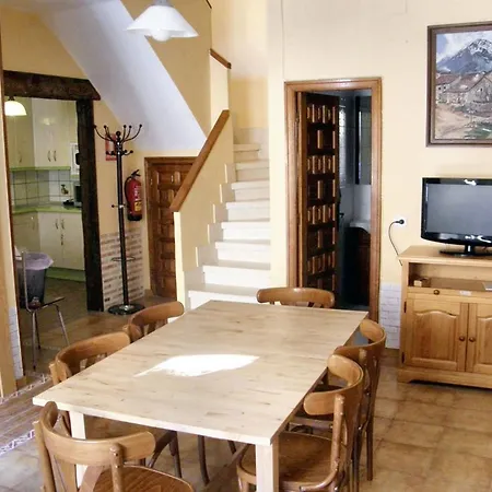 Holiday home Warm House In Banos De Valdearados, Farm Close To Town