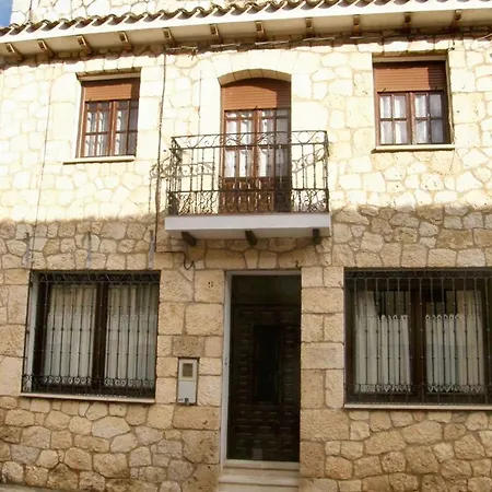 Holiday home Warm House In Banos De Valdearados, Farm Close To Town