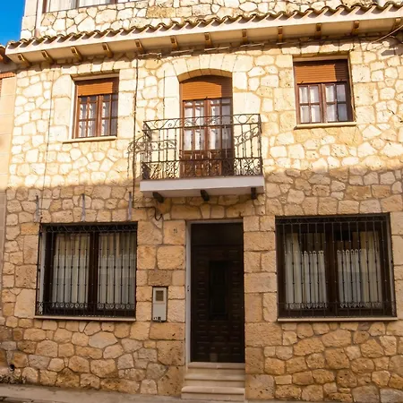 Holiday home Warm House In Banos De Valdearados, Farm Close To Town Banos de Valdearados