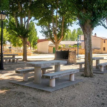 Warm House In Banos De Valdearados, Farm Close To Town * Banos de Valdearados