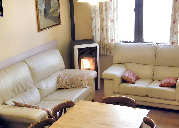 Tatil Evi Warm House In Banos De Valdearados, Farm Close To Town *